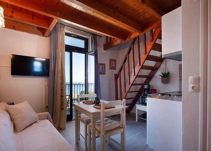 Fortezza Sea Breeze, Eve - 1 Bedroom & Sea View Apartment *